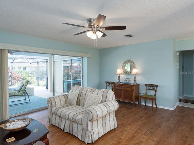 6 PINE RIDGE WAY, Englewood, FL 34223