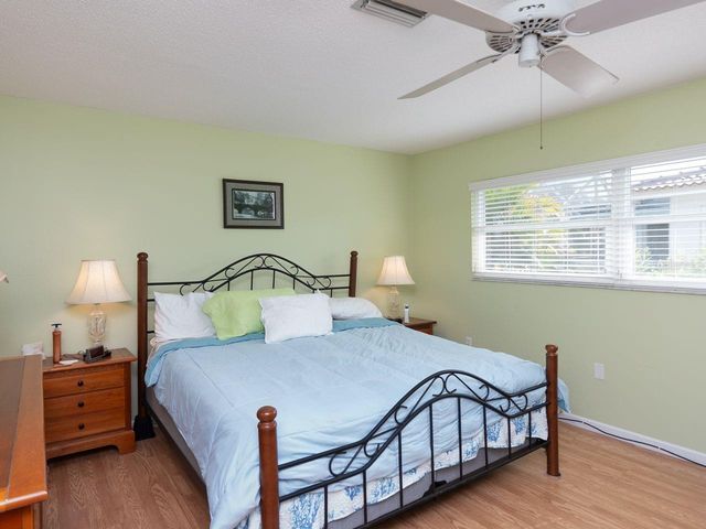 6 PINE RIDGE WAY, Englewood, FL 34223