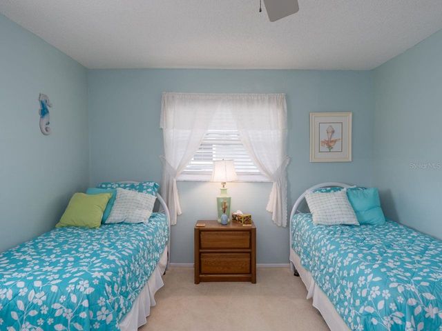 6 PINE RIDGE WAY, Englewood, FL 34223