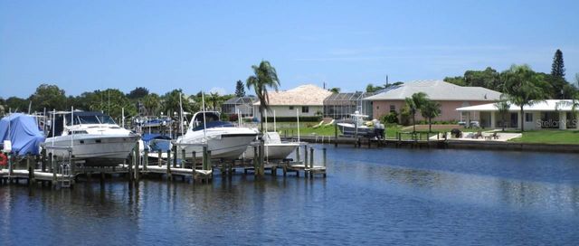 6 PINE RIDGE WAY, Englewood, FL 34223