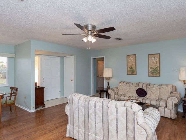 6 PINE RIDGE WAY, Englewood, FL 34223