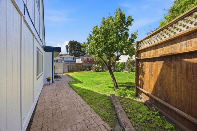 560 Terrace Avenue, Moss Beach, CA 94038