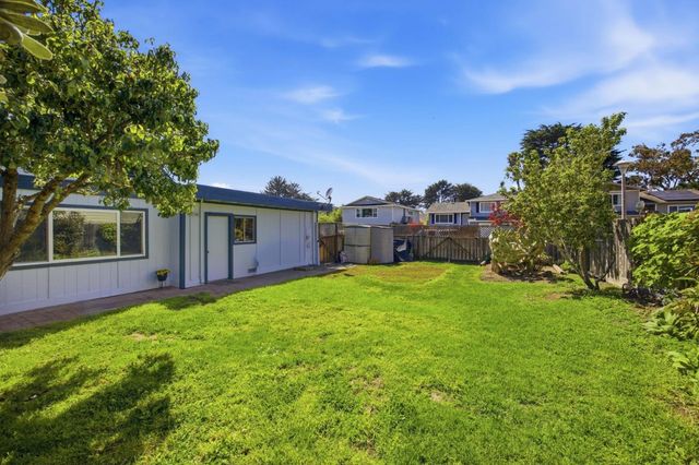560 Terrace Avenue, Moss Beach, CA 94038