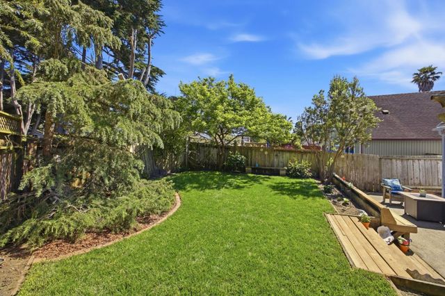 560 Terrace Avenue, Moss Beach, CA 94038