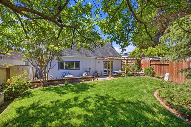 560 Terrace Avenue, Moss Beach, CA 94038