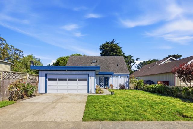 560 Terrace Avenue, Moss Beach, CA 94038