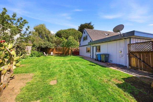 560 Terrace Avenue, Moss Beach, CA 94038