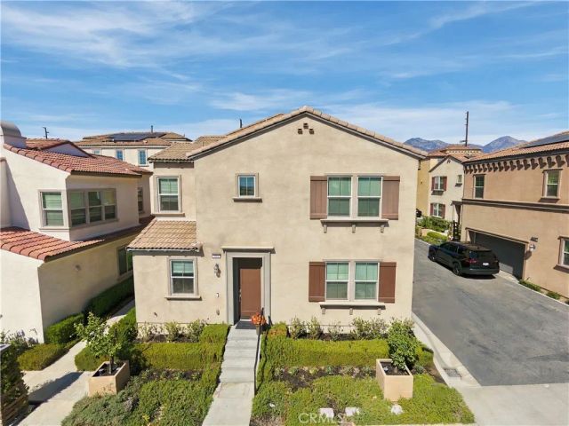 881 Pear Court, Upland, CA 91786