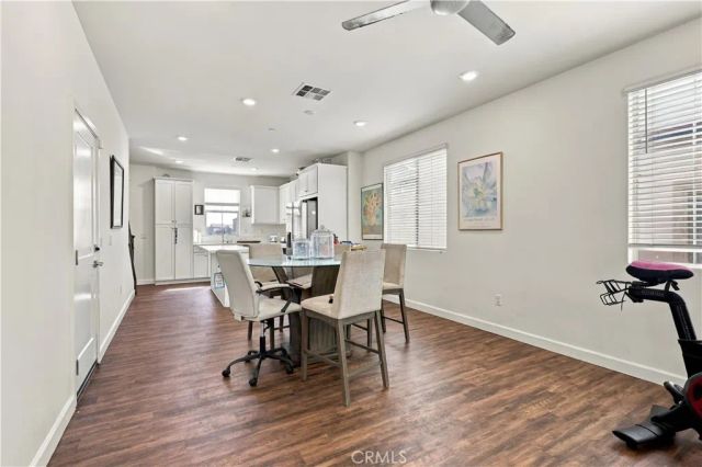 881 Pear Court, Upland, CA 91786