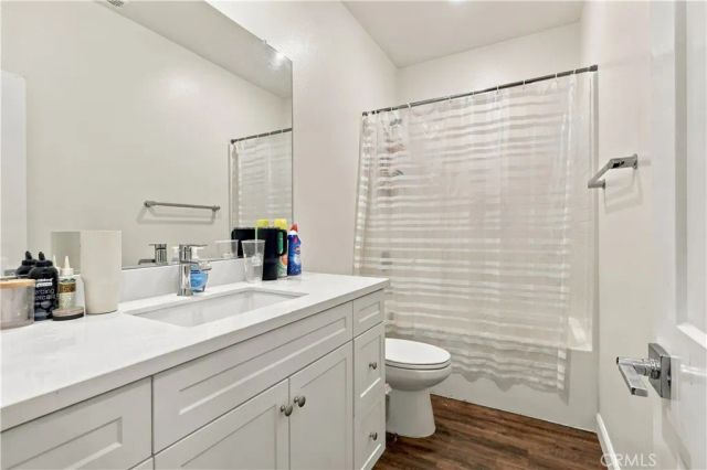 881 Pear Court, Upland, CA 91786