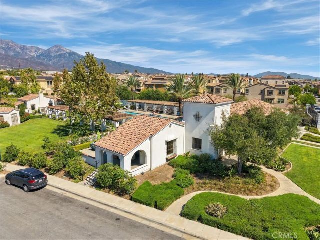 881 Pear Court, Upland, CA 91786