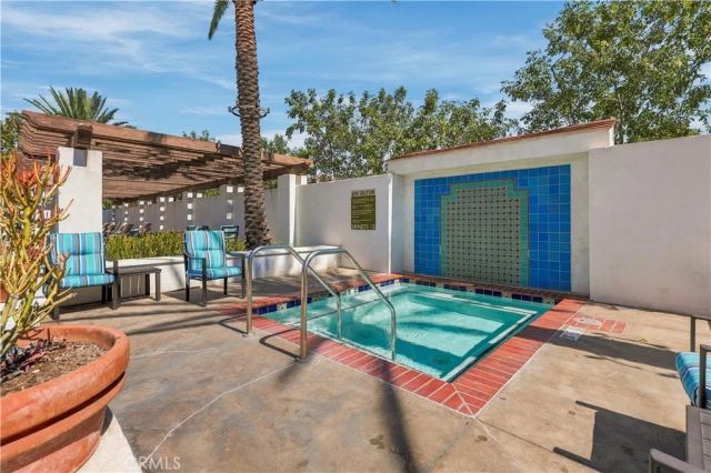 881 Pear Court, Upland, CA 91786