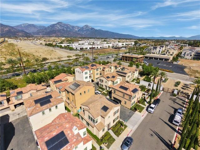 881 Pear Court, Upland, CA 91786