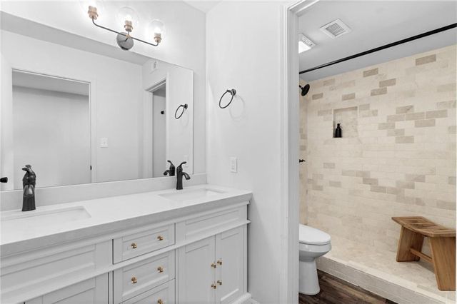 34 Chaumont Square NW, Atlanta, GA 30327