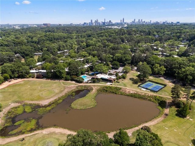 34 Chaumont Square NW, Atlanta, GA 30327