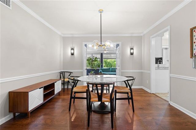 34 Chaumont Square NW, Atlanta, GA 30327