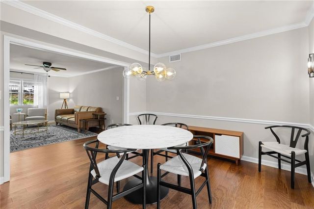 34 Chaumont Square NW, Atlanta, GA 30327