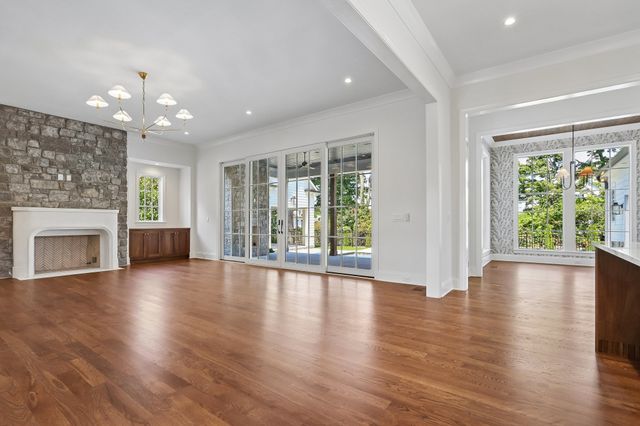 1000 Stonewall Dr, Nashville, TN 37220