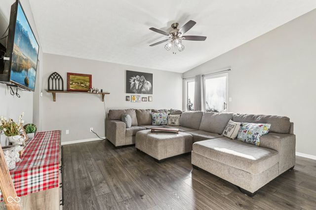 863 Westridge North Drive, Noblesville, IN 46062