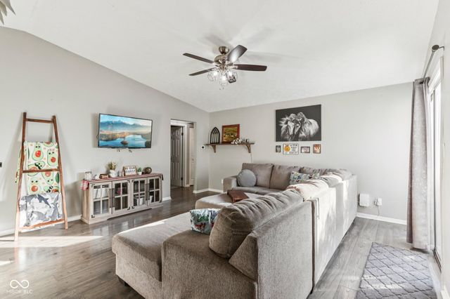 863 Westridge North Drive, Noblesville, IN 46062