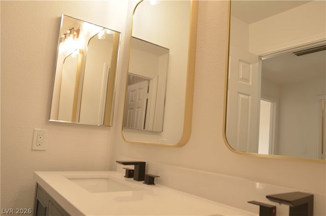 2825 Glen Aulin Street, Las Vegas, NV 89108