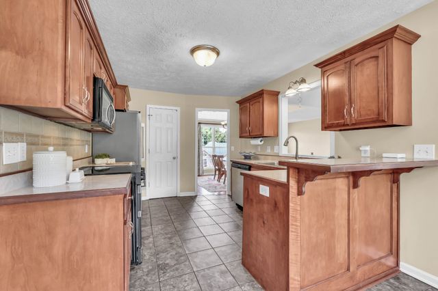 1582 Rembrandt Dr, Clarksville, TN 37040