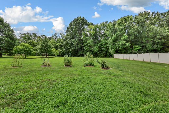 1582 Rembrandt Dr, Clarksville, TN 37040