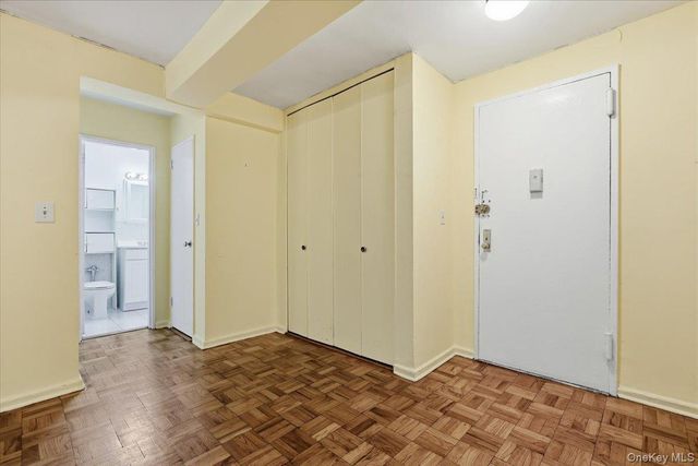 75 W 238th Street 2D, Bronx, NY 10463