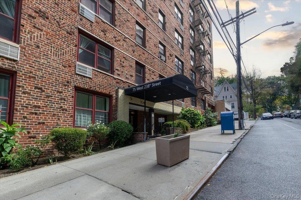 75 W 238th Street 2D, Bronx, NY 10463 — exterior