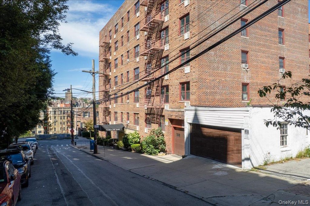 75 W 238th Street 2D, Bronx, NY 10463 — photo 2