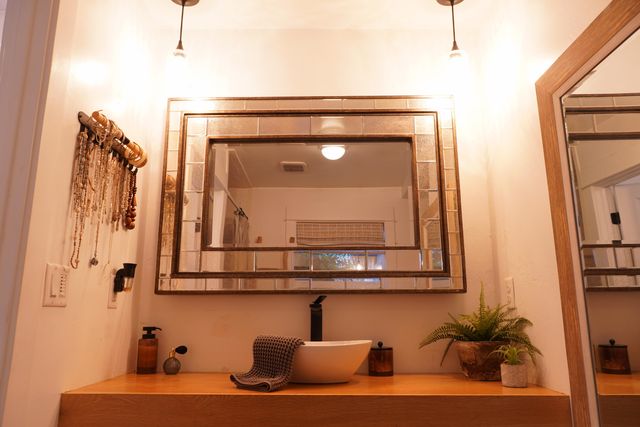 480 N Oregon Street, Jacksonville, OR 97530