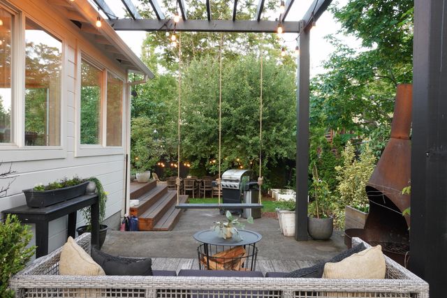 480 N Oregon Street, Jacksonville, OR 97530