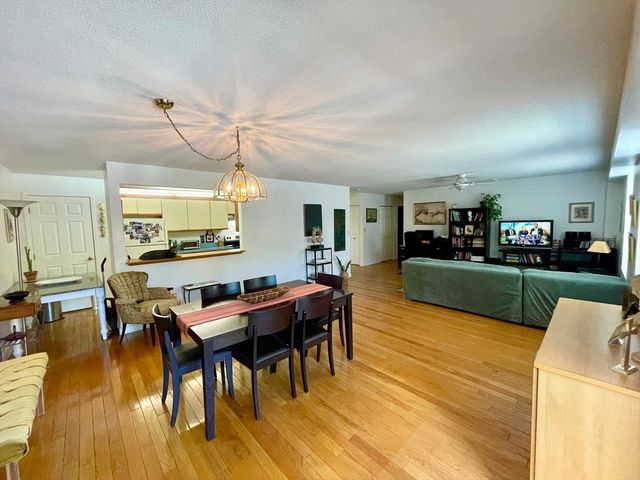 1 Loring Ave 207, Swampscott, MA 01907