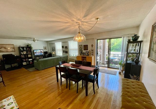 1 Loring Ave 207, Swampscott, MA 01907