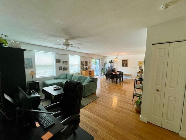 1 Loring Ave 207, Swampscott, MA 01907