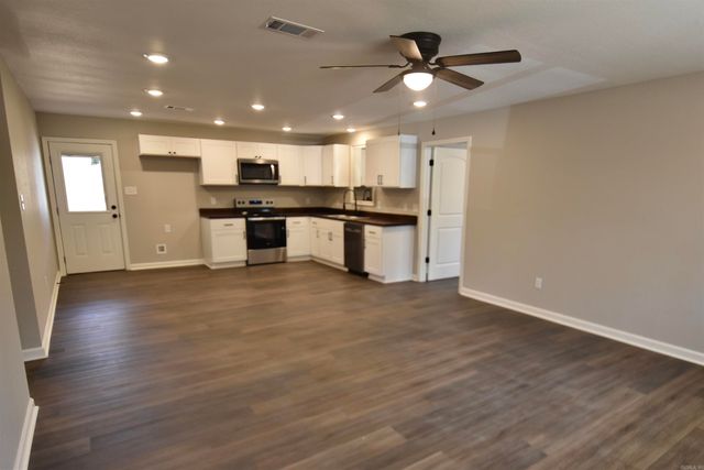 1606 FG Jones Road, Malvern, AR 72104