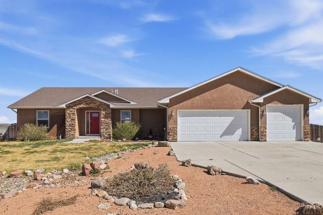 244 S Avenida Del Oro E, Pueblo West, CO 81007