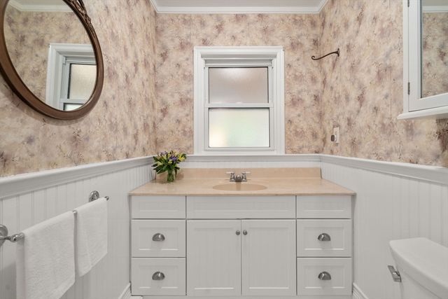 40 Gunhouse St, Sharon, MA 02067