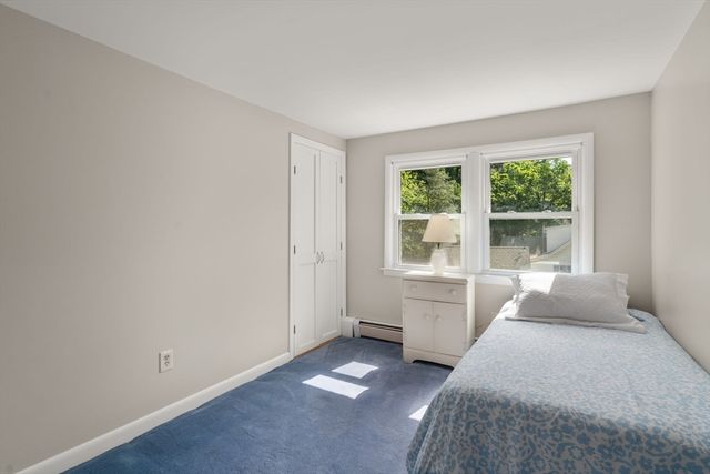 40 Gunhouse St, Sharon, MA 02067
