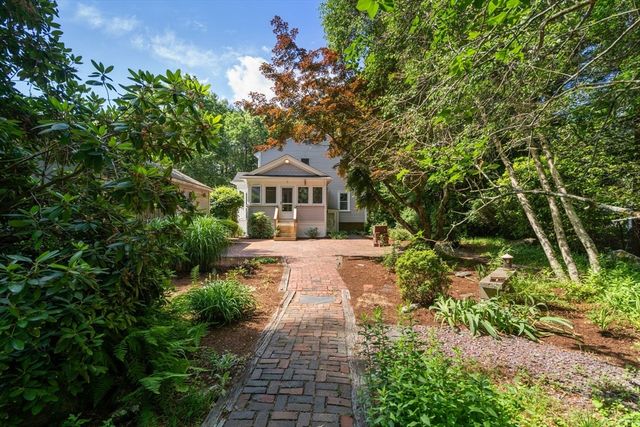 40 Gunhouse St, Sharon, MA 02067