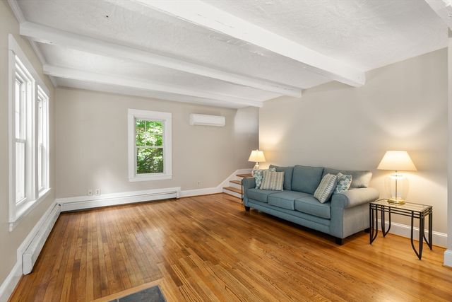 40 Gunhouse St, Sharon, MA 02067