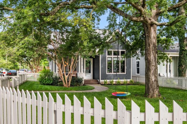 2018 10th Ave, S, Nashville, TN 37204