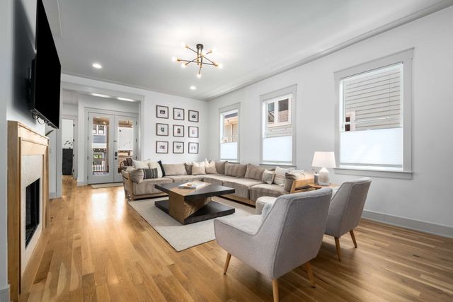 2018 10th Ave, S, Nashville, TN 37204