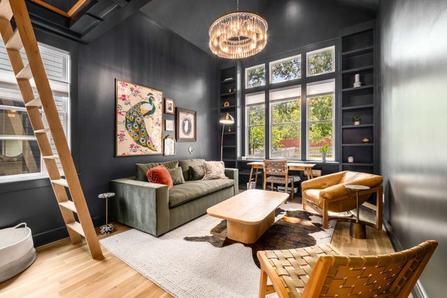 2018 10th Ave, S, Nashville, TN 37204