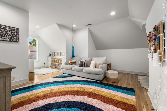 2018 10th Ave, S, Nashville, TN 37204