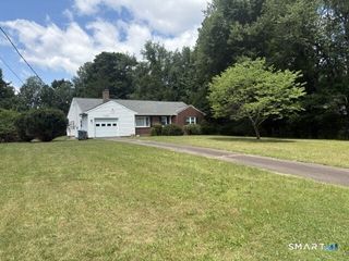 100 Oak Grove Street, Manchester, CT 06040
