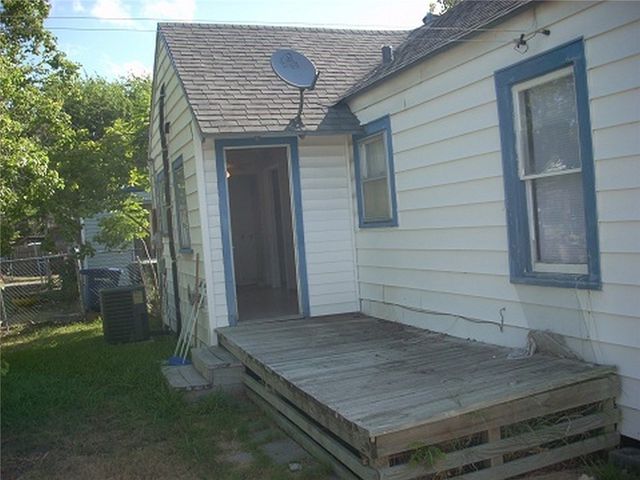 2333 Riggan St, Corpus Christi, TX 78404