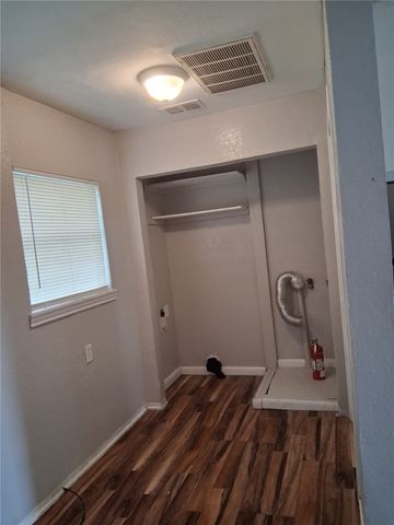2333 Riggan St, Corpus Christi, TX 78404