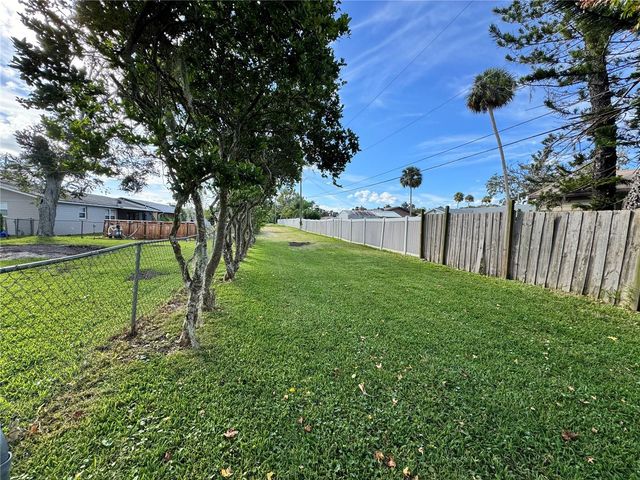 2330 GREEN STREET, South Daytona, FL 32119