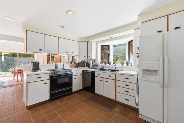 733 North Road, Candia, NH 03034